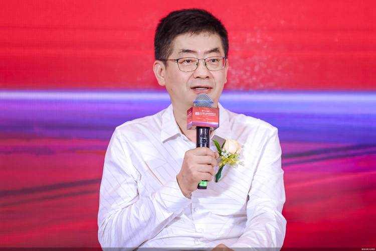 居然之家注标签 洞 “大穿据”融合与新期大正后近王1——山见销家居进入……